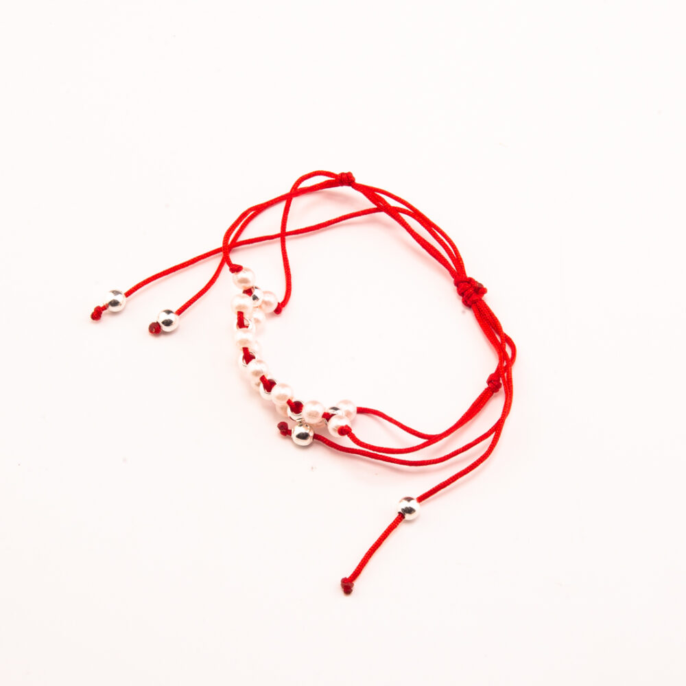 PULSERA MACRAME CON BOLITAS BLANCAS Y DE PLATA 925 TRENZADAS - Imagen 2