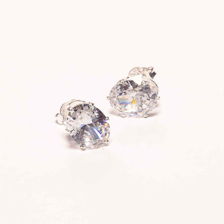 AROS DE PLATA 925 CON ZIRCONIA OVALADA ENGARZADA - AR0182
