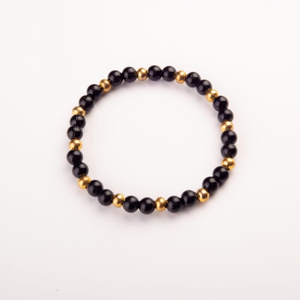 PULSERITA DE PERLAS NEGRAS CON DORADAS - BIJOU08