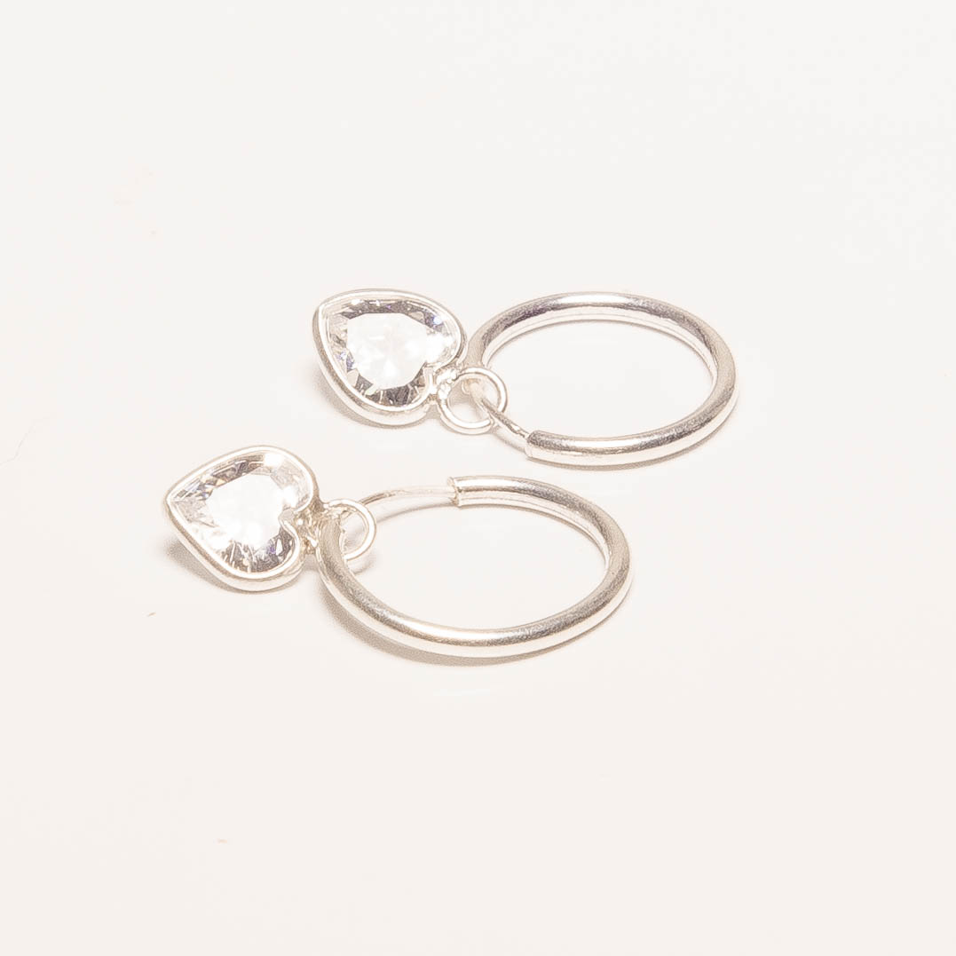 AROS ARGOLLA DE PLATA 925 CON DIJE CORAZÓN ZIRCONIA - AR3036