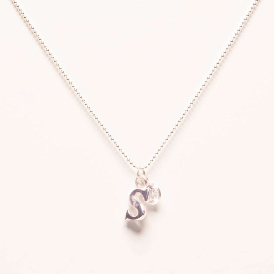 CADENA DE BOLITAS PLATA 925, DIJE DE LETRA S Y ZIRCONIA