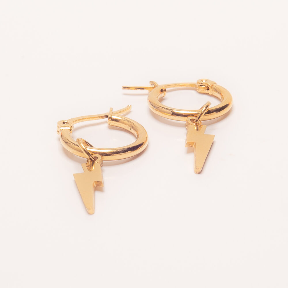 ARO ARGOLLA DORADO CON DIJE DE RAYO 15MM - ACEA459