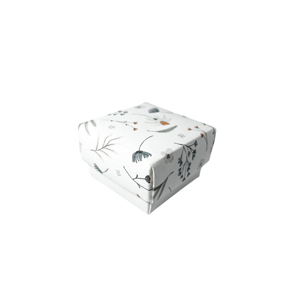 CAJA ANILLO BLANCA CON FLORES - CAJ40