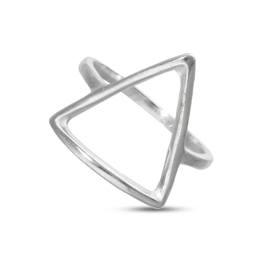 ANILLO TRIANGULO PLATA 925 (MEDIDA ESTANDAR)