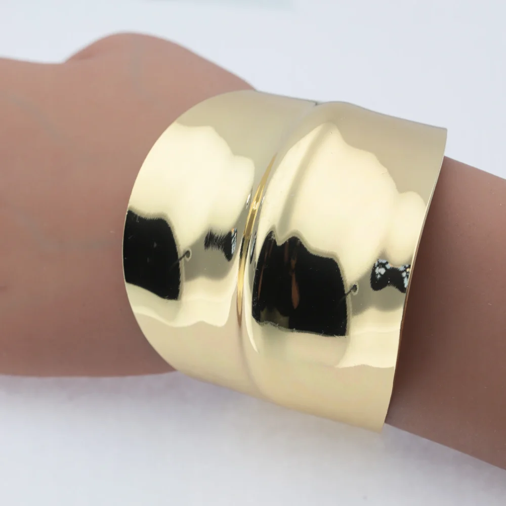 ACCESORIO BRAZALETE DORADO