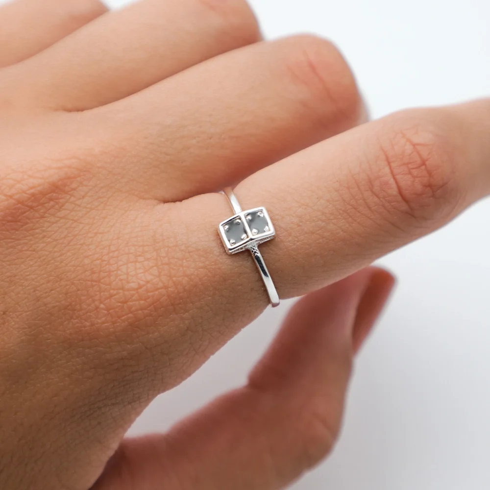 ANILLO