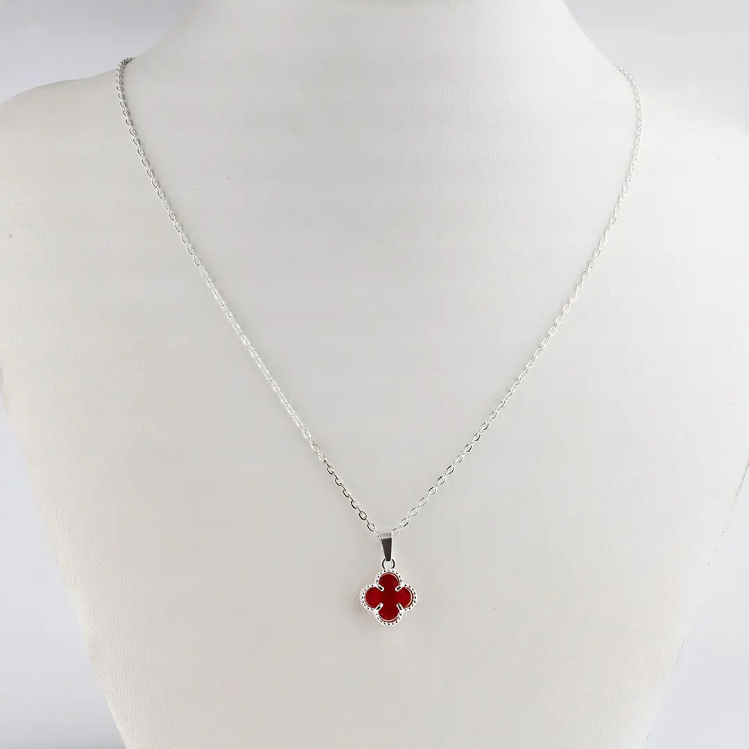 COLGANTE TREBOL ROJO ACERO BLANCO