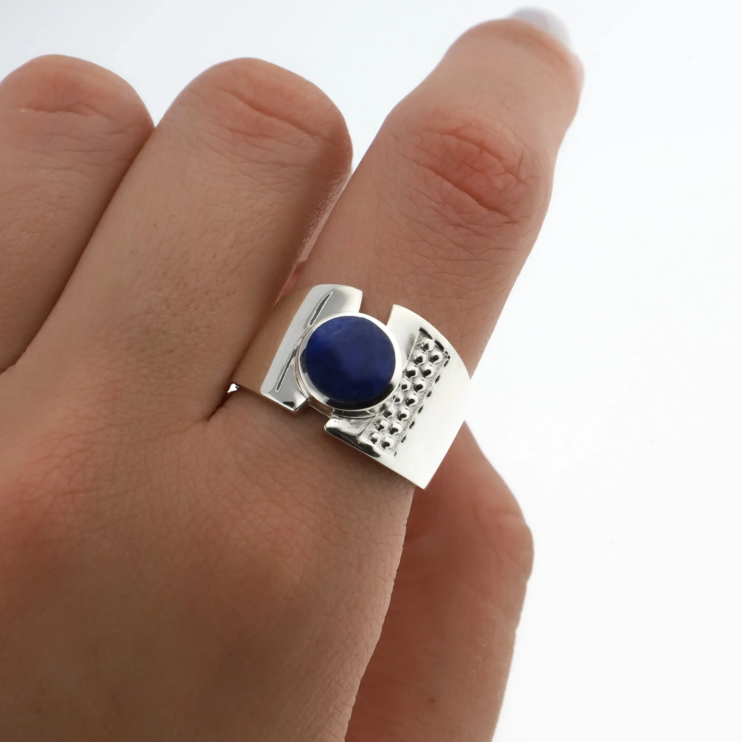 ANILLO