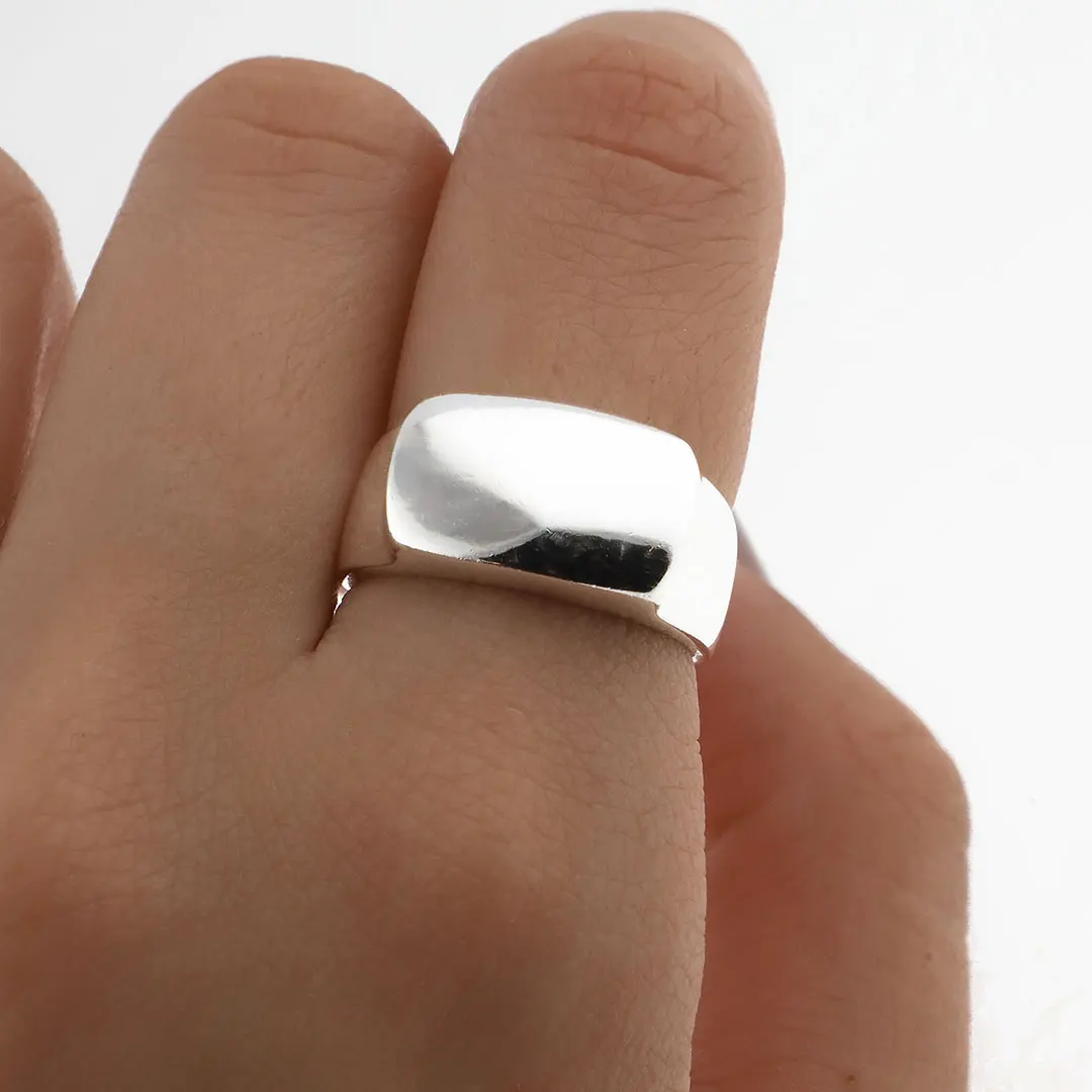 ANILLO BORA