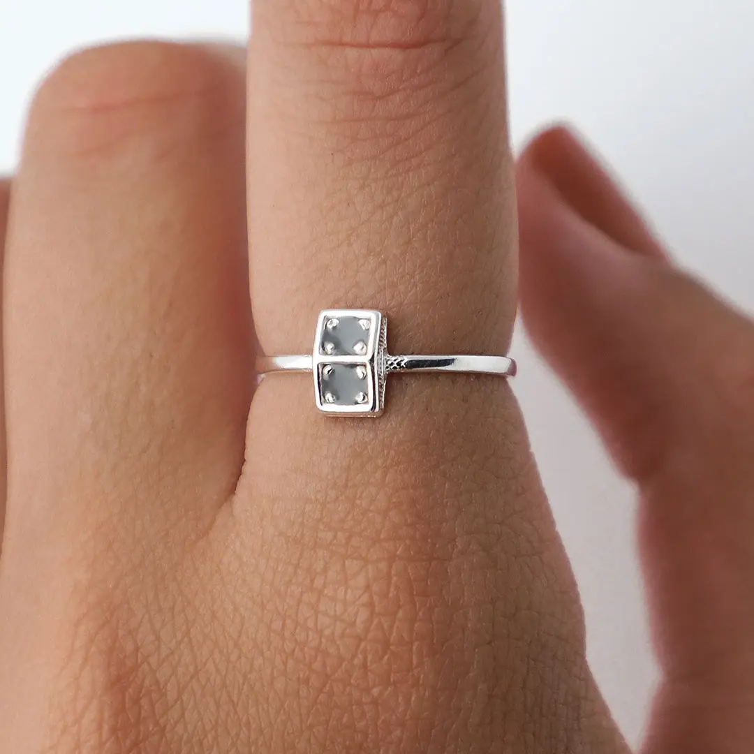 ANILLO