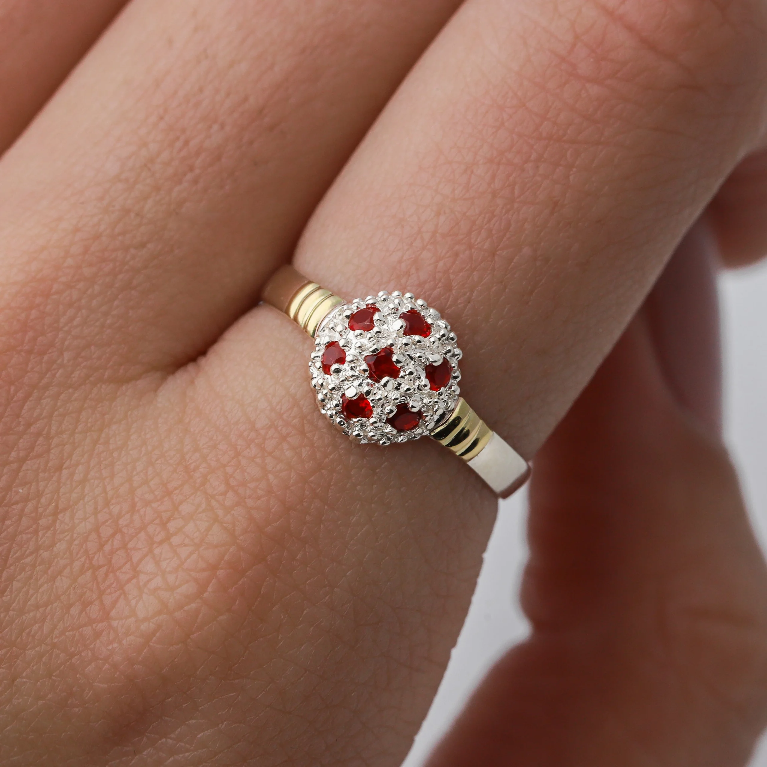 ANILLO