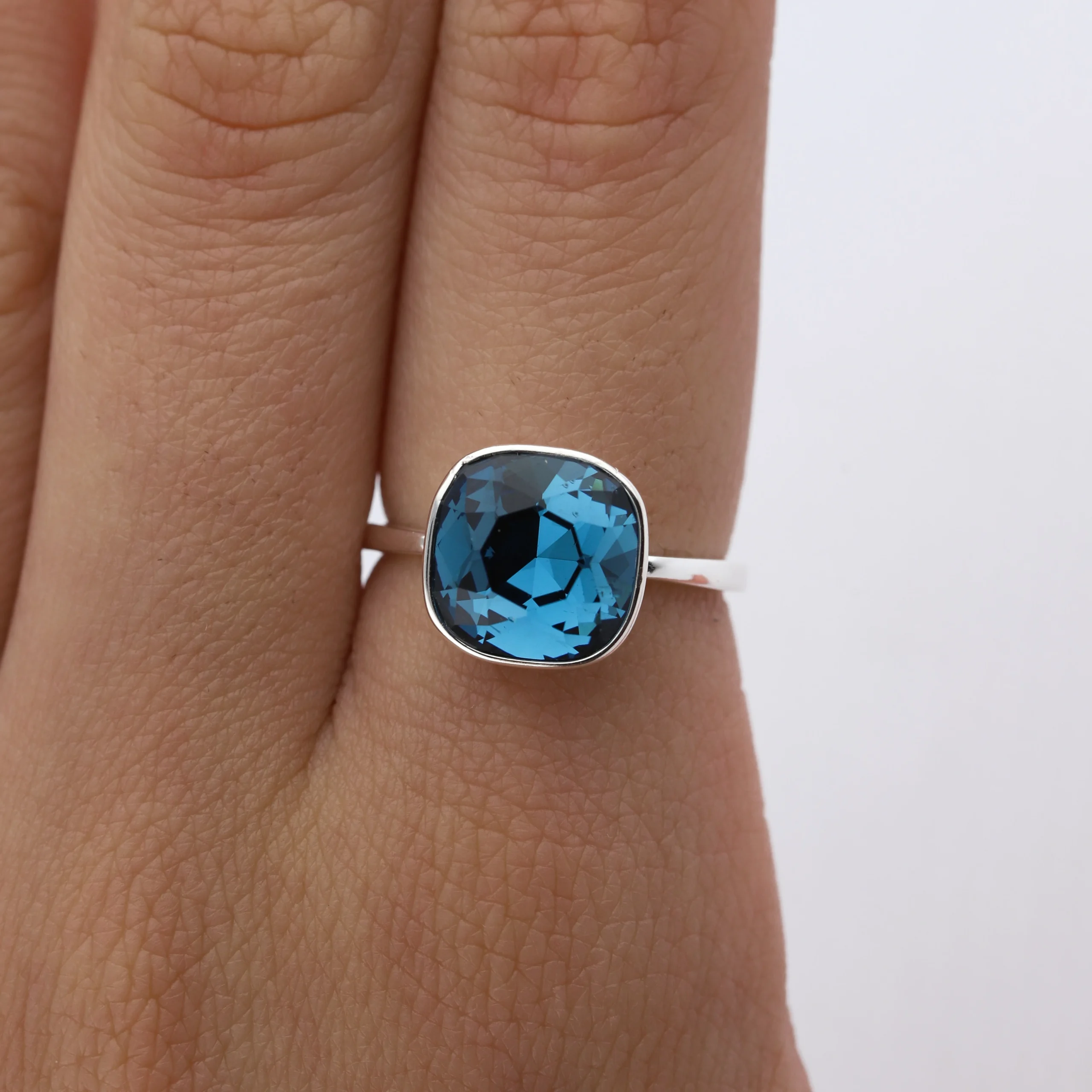 ANILLO EXCLUSIVO