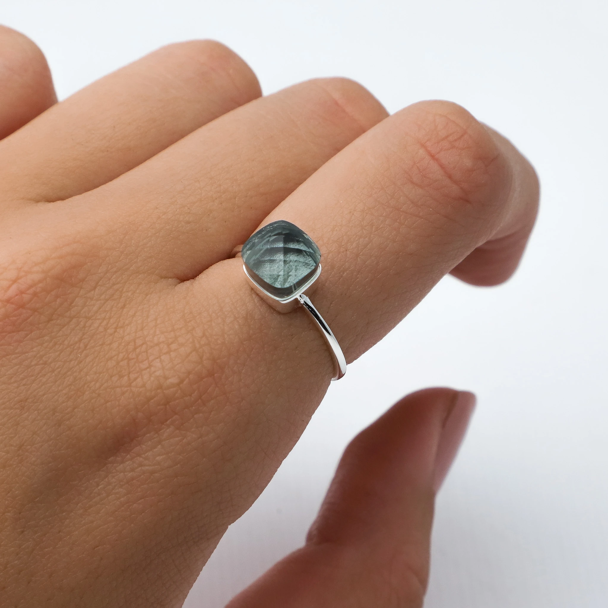 ANILLO PIEDRA GRIS